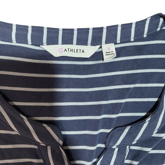 Athleta Women's Striped Dress Short Sleeve Active Size Small Navy Blue White - Picture 3 of 5